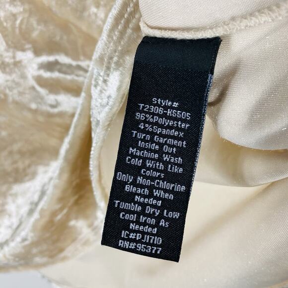 Sanctuary Size Small Crushed Velvet Cold Shoulder Top Cream Champagne - Picture 5 of 5